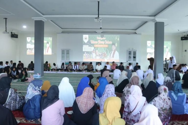 Muharram Jadi Momentum Hijrah, Bupati Agam Ajak Masyarakat Perbaiki Diri dan Perkuat Keimanan