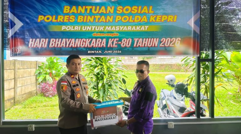 Sambut Hari Bhayangkara ke-80, Polres Bintan Bagikan Paket Sembako untuk Buruh: Bukti Polisi Selalu Hadir untuk Warga