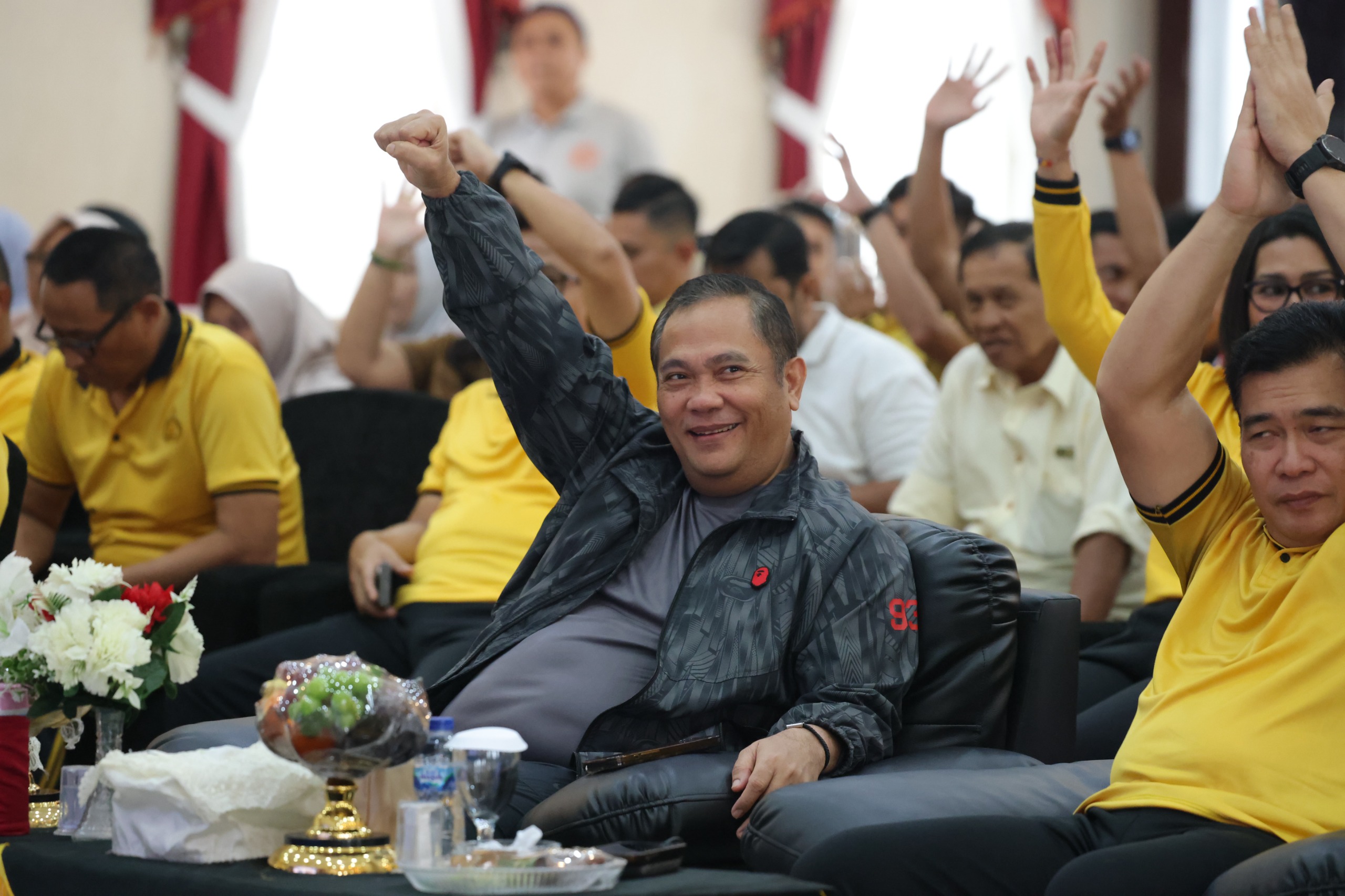 Polda Kepri Gelar Nonton Bareng Piala Dunia FIFA 2026, Salurkan Bantuan Sosial Dan Serahkan Alsintan Dalam Rangka Hari Bhayangkara Ke-80