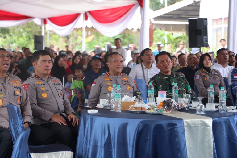 Polda Kepri Gelar Nobar Piala Dunia 2026 Di Sei Beduk, Pererat Kebersamaan Polri Dan Masyarakat