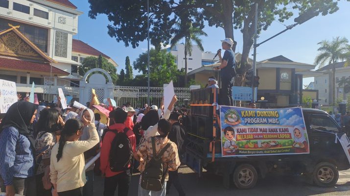 Ricuh Narasi Aksi MBG di Batam: DPRD Beda Sikap soal Keterlibatan Siswa, Ada Apa?