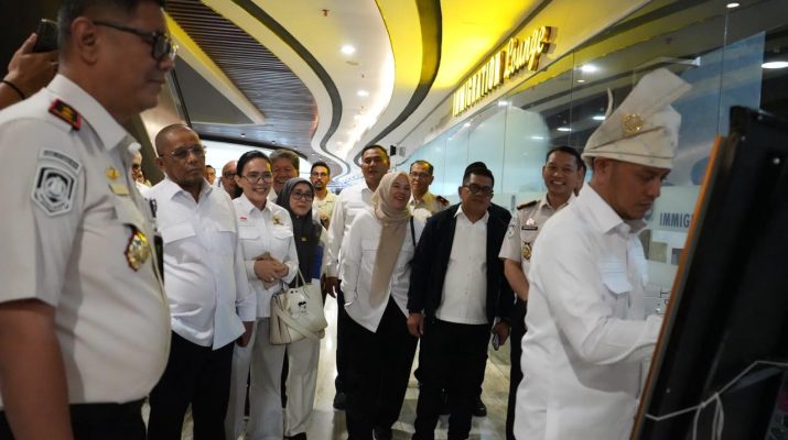 Kunjungi Batam, Komisi XIII DPR RI Bahas Penguatan Tugas dan Fungsi Keimigrasian