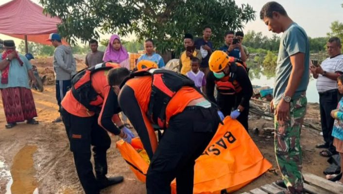Balita Hanyut di Tanjung Sengkuang Ditemukan Meninggal Dunia