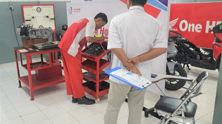 SMKN 3 Batam Juara LKS Otomotif Kepri 2026, Wakili Kepulauan Riau ke Tingkat Nasional