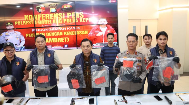 Satreskrim Polresta Barelang Ungkap Kasus Pencurian Dengan Kekerasan Jambret di Wilayah Kota Batam, Tiga Tersangka Diamankan
