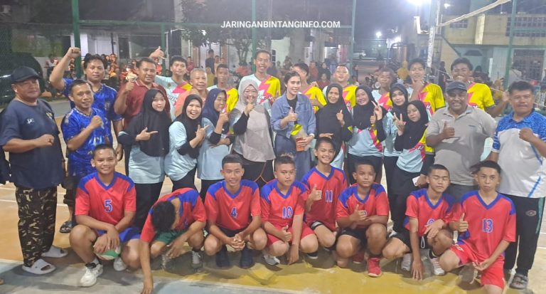 Lurah Duriangkang Hadiri Final Turnamen Voli Antar-RT RW 01 Sambut HUT RI ke-81