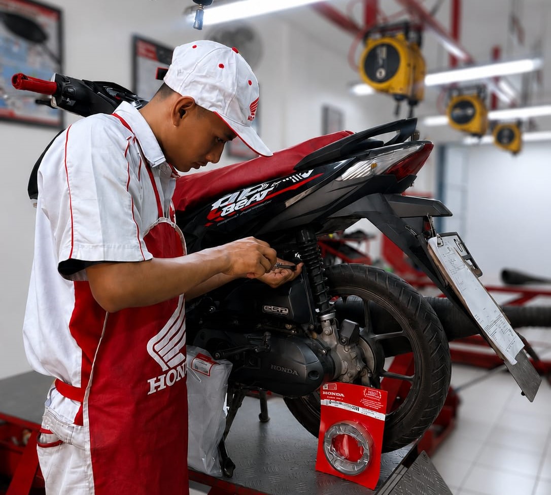 Sambut HUT RI ke-81, AHASS Honda Kepri Tebar Promo Kemerdekaan: Diskon Suku Cadang 17% Hingga Paket Servis Rp81 Ribu!