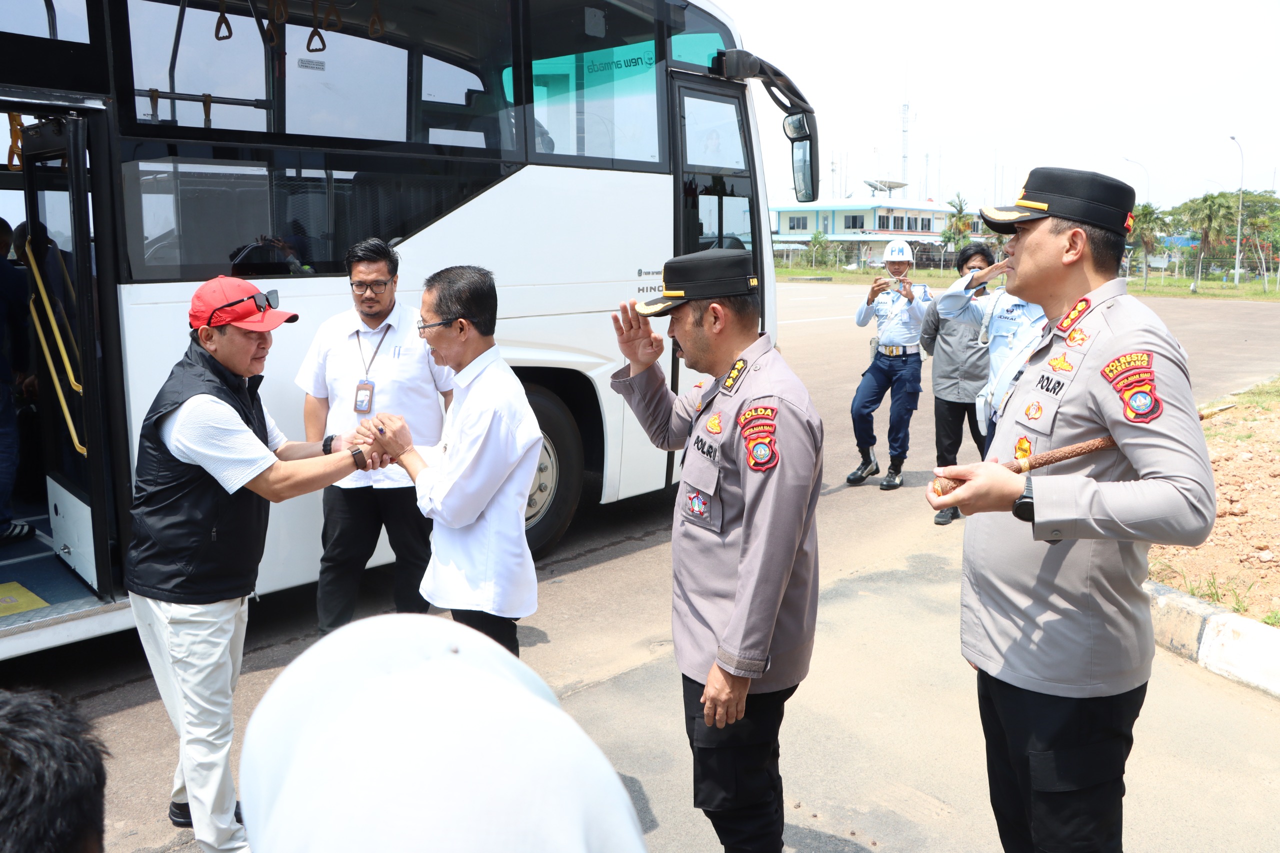Pengamanan Kedatangan Astama Ops Polri di Bandara Internasional Batam Berlangsung Aman dan Kondusif