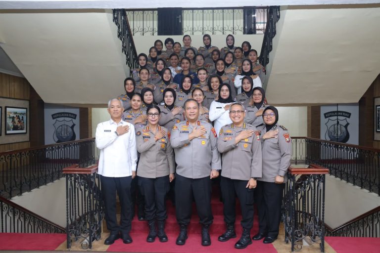 Syukuran Hari Jadi Polwan Ke-78, Kapolda Kepri Dorong Polwan Berikan Dampak Luar Biasa Bagi Masyarakat