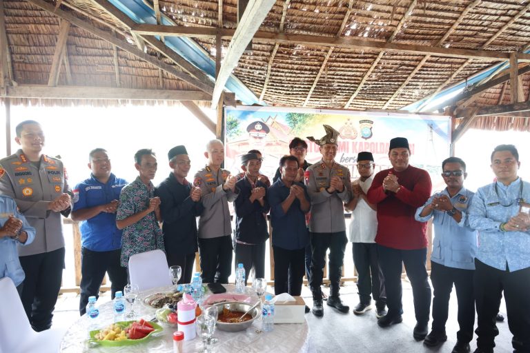 KAPOLDA KEPRI GELAR KUMPUL BERSAMA MASYARAKAT GALANG, PERKUAT KOMUNIKASI DAN KAMTIBMAS